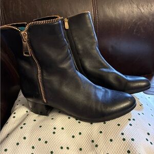Elegant Black Ankle Boots with Gold Zipper